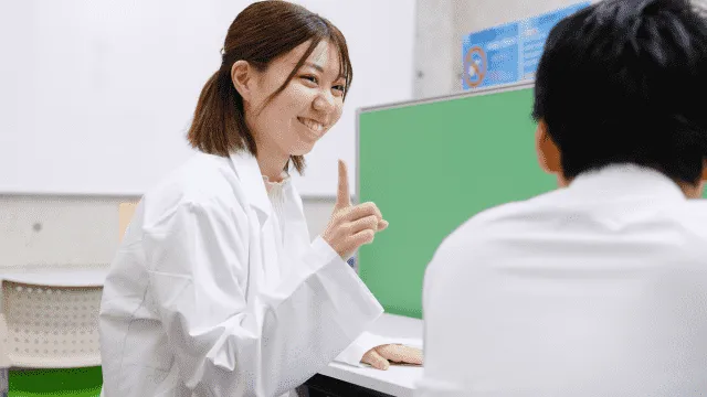 【塾講師デビュー】大学生歓迎!子どもたちの未来を育てる先生、始めませんか?★友達と一緒に応募もOK!