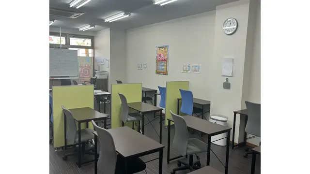 未経験歓迎&学歴不問!生徒ととことん向き合い想いを実現する個別指導塾の正社員講師募集 34_個別指導塾 学習空間_トップ_7
