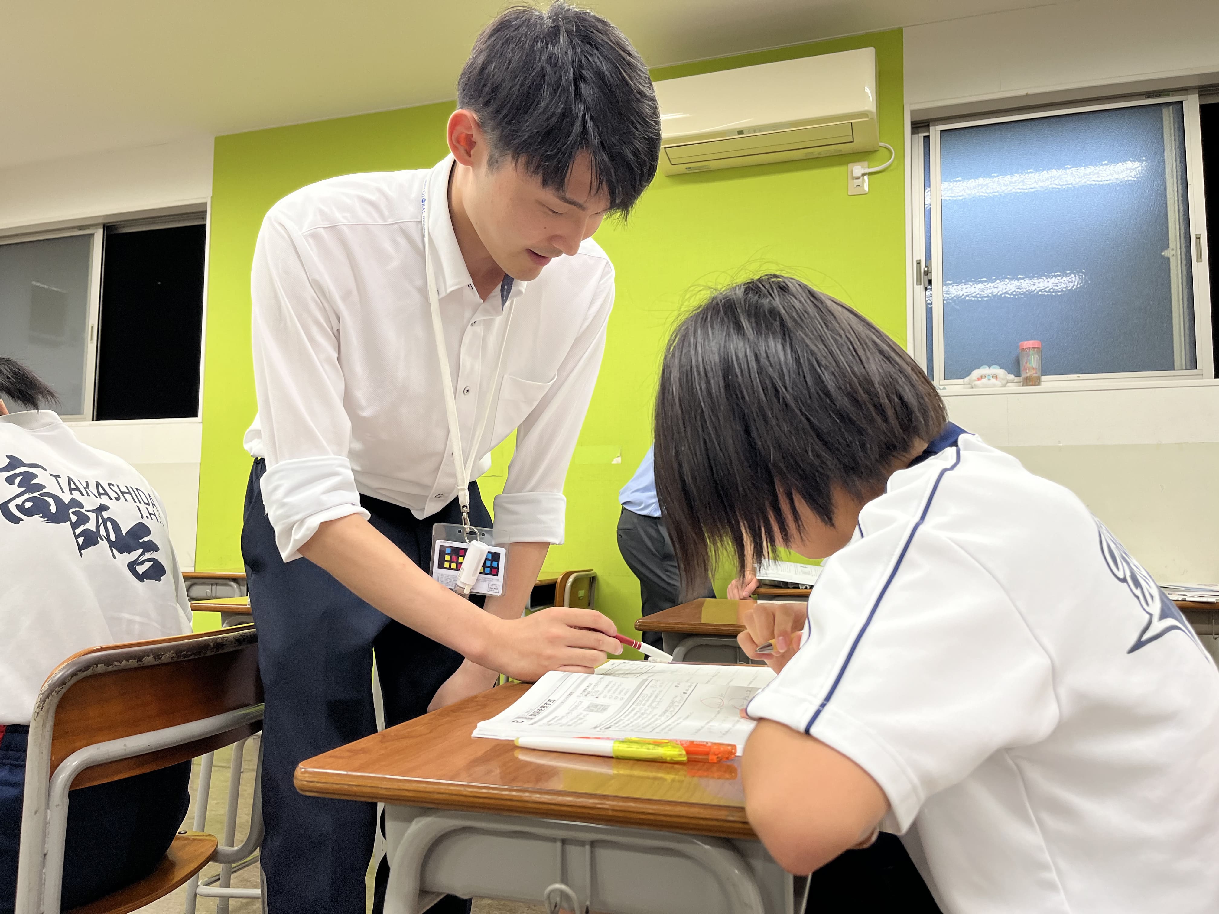 未経験歓迎!【教育系総合スタッフ】朝はゆっくり13時出社 なかざわ塾 小学生 (1)