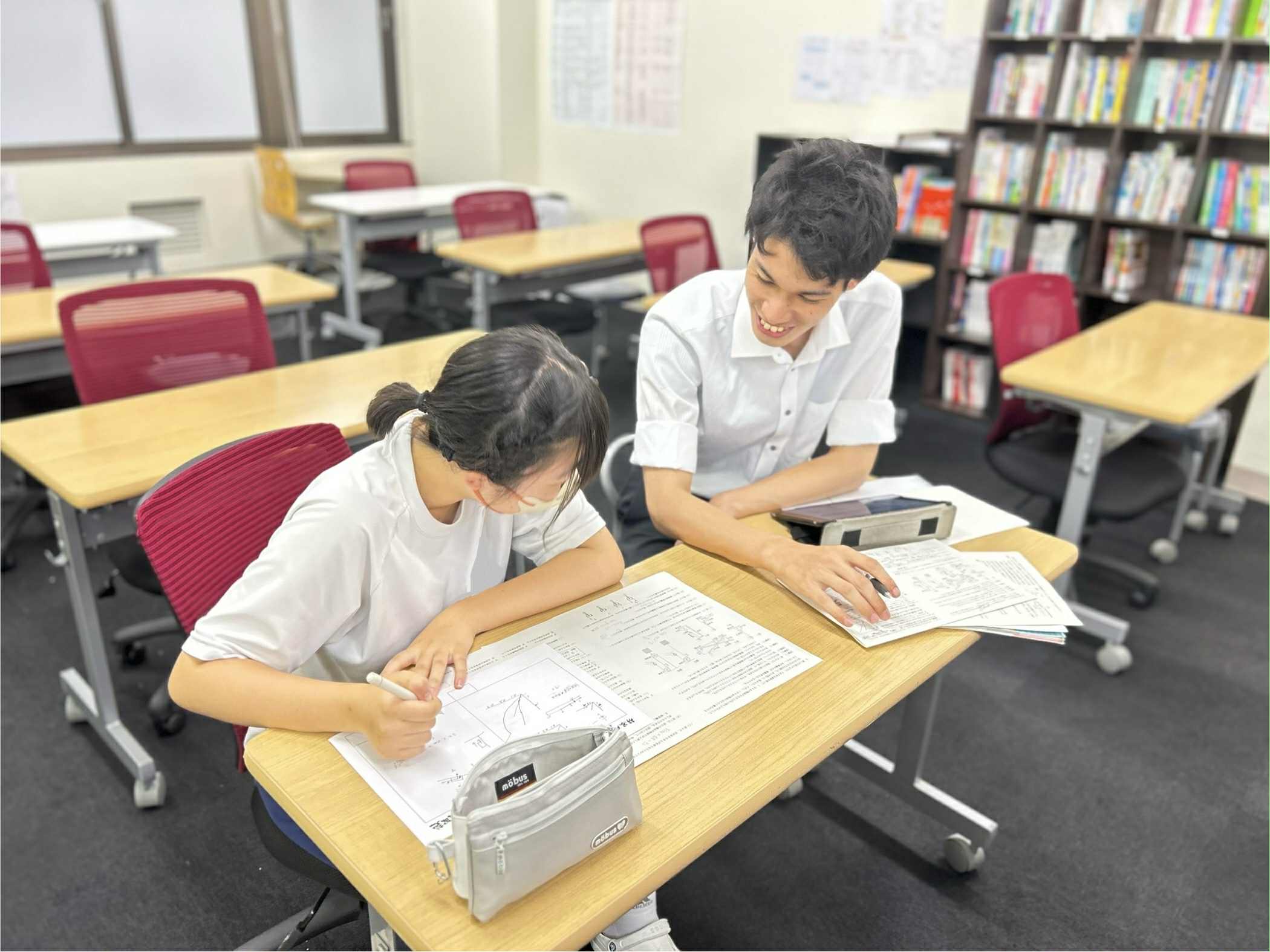 週1日～OK！未経験歓迎｜自学自習をサポートする個別指導講師｜武田塾愛知日進校 鈴木さん