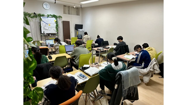 新潟市中央区★少人数制学習塾fabstudyで短時間社員募集!自習室管理や広報補助を担当 6_IMG_3520のコヒ_ー